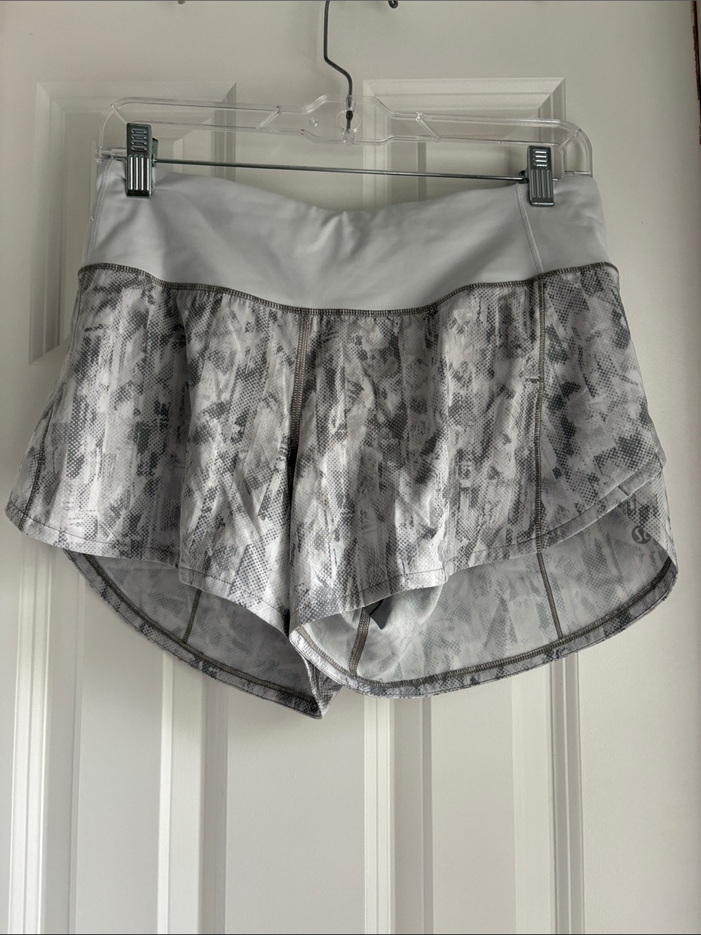 Lululemon Speed Up Shorts City Alpine White Gray Grey 6 Tall